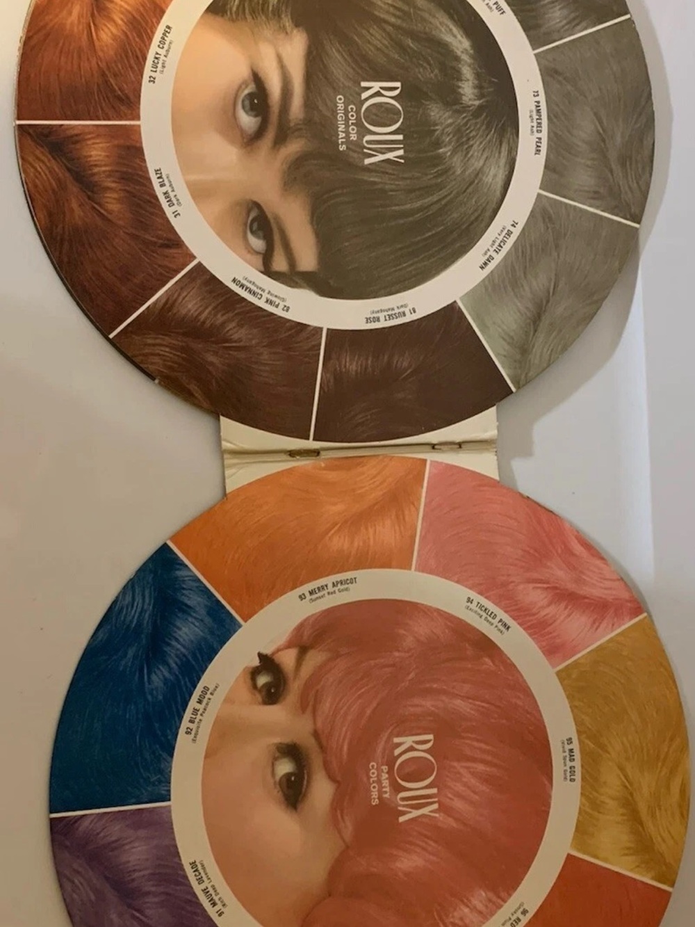 1960’s Roux Color Guide Advertisement For Beauty Shop Distressed - Picture 8 of 9